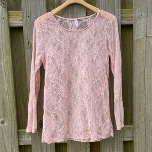 Xhilaration Blush Pink Lace Floral Top 💕🌷